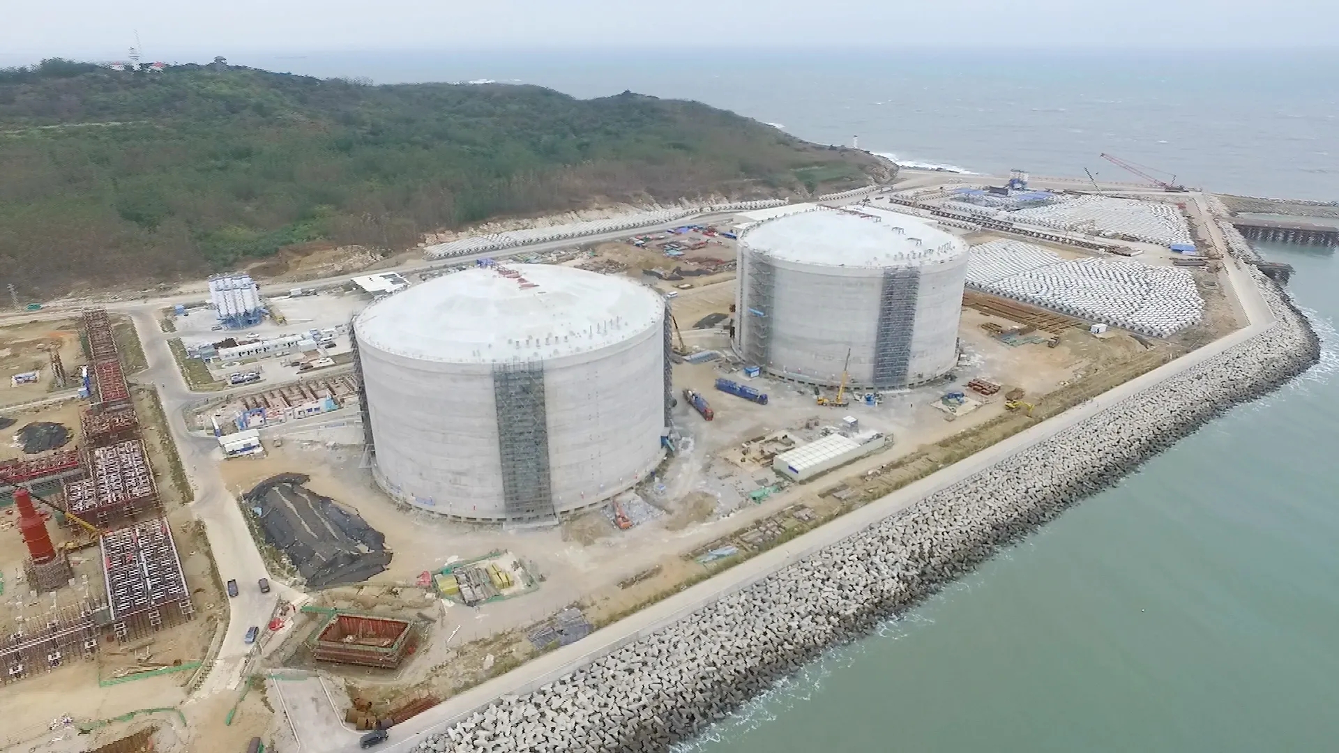 福建省:争取至2025年全省LNG接收站年接收能力达到1500万吨